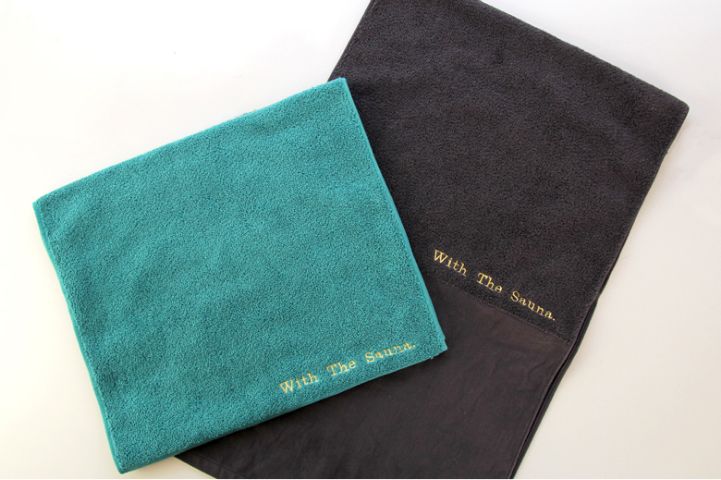 サウナタオル セリフ1cm・ゴールド刺繍