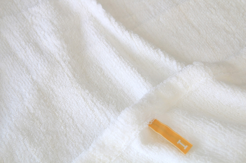 ストレイツ220フェイスタオル