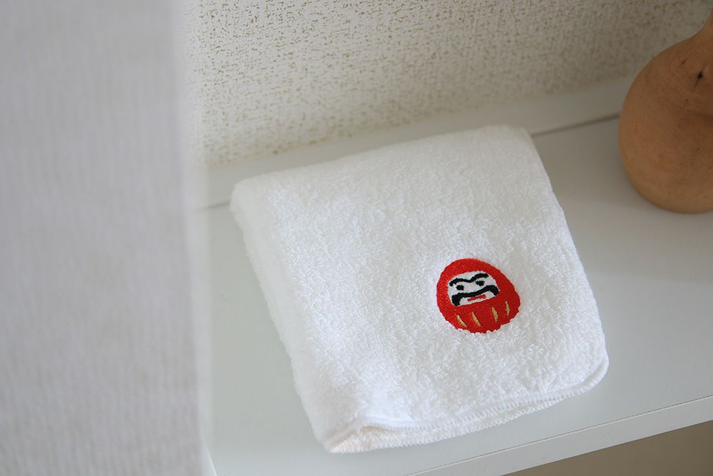 だるま刺繍タオルハンカチ